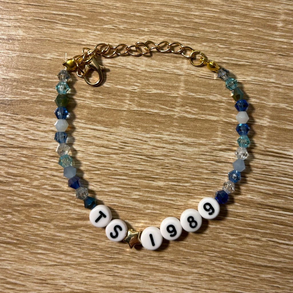 Taylor Swift 1989 Beaded Sequins Adjustable Friendship Bracelet 8$